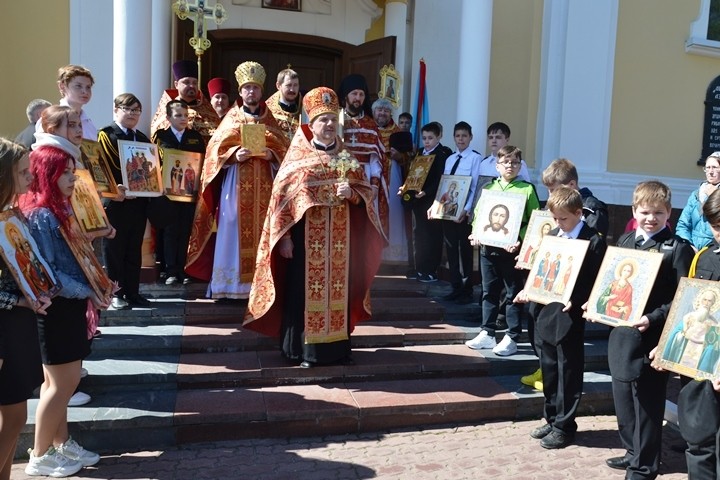 В Мозыре состоялись торжества по случаю дня памяти святых равноапостольных Мефодия и Кирилла и Дня славянской письменности и культуры
