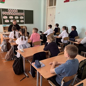 Урок нравственности «Я и моя семья – без сквернословия» прошёл в гимназии г. Наровли